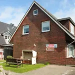 Ferienwohnung Mit 2 Schlafzimmer Und 1 Schlafsofa